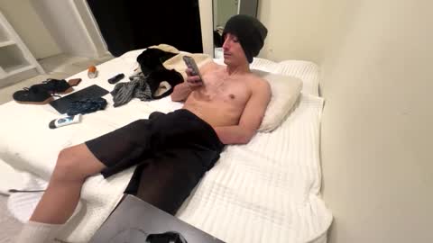 Snapshot of lostpuppyboy chatting on 12.15.25 lostpuppyboy online show from 12.15.25