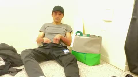 Snapshot of lostpuppyboy chatting on 01.10.26 lostpuppyboy online show from 01.10.26