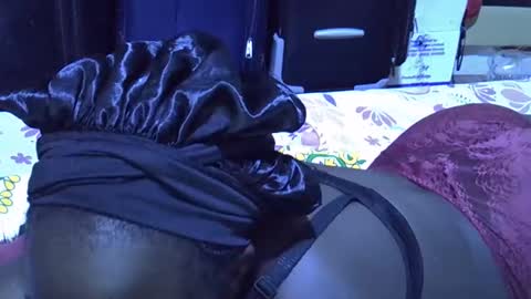 lotty_lavilla online show from 12.20.25