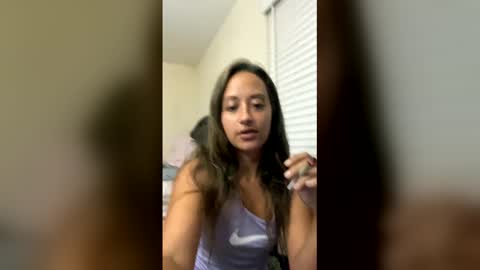 lotusflowerbomb95 online show from 04.21.26