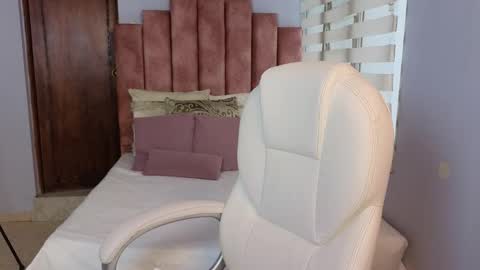  Lou Rosse  online show from 02.25.25