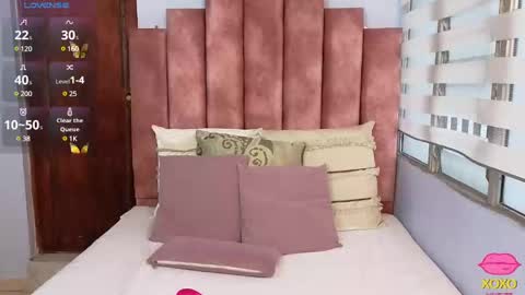  Lou Rosse  online show from 03.12.25