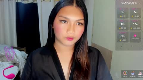 Snapshot of louheart chatting on 11.15.25 Sweet online show from 11.15.25