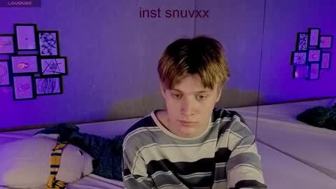 Snapshot of louie_evans chatting on 10.11.25 louie_evans online show from 10.11.25