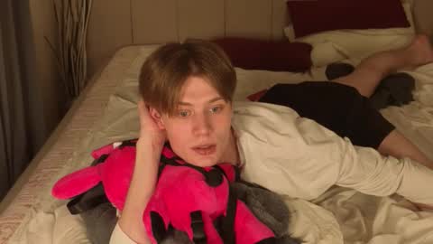 Snapshot of louie_evans chatting on 01.07.26 louie_evans online show from 01.07.26