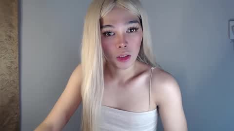 louilalicious online show from 03.05.25