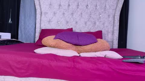 OF louis bcasta1 online show from 10.11.25