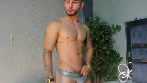 Louis online show from 11.29.25