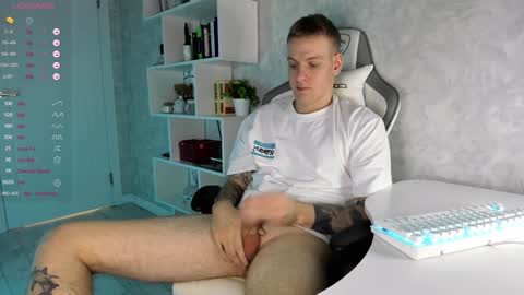 Snapshot of louisjafferson chatting on 01.13.25 Louis online show from 01.13.25