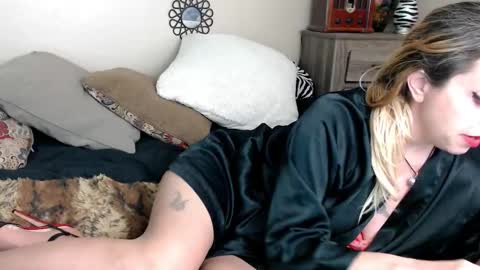 Snapshot of lourdesnoir chatting on 02.28.26 Lourdes Noir online show from 02.28.26