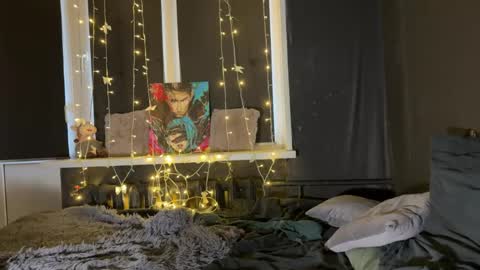 Mary and Tom online show from 04.11.26