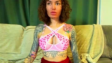 Cute face online show from 11.17.25