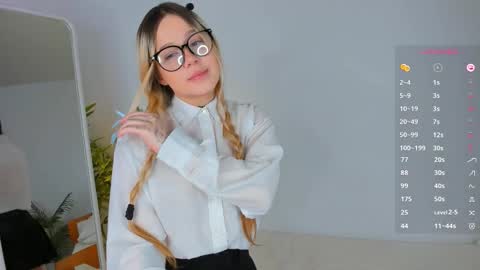 Eva online show from 12.21.25