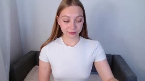 love bella  online show from 07.03.26