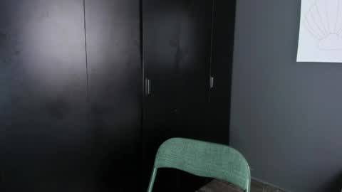 Kristen LoveBerry online show from 04.02.26