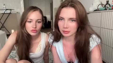 Snapshot of love_machine_ chatting on 07.19.26 Sofi online show from 07.19.26