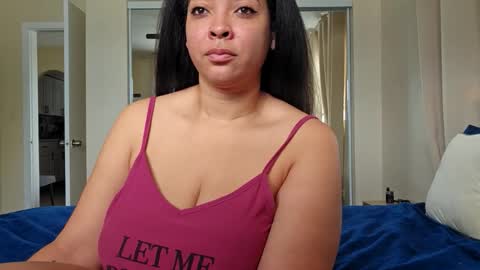 Raquel Love online show from 09.17.25