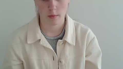 Vivian online show from 11.07.25