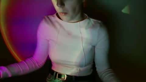 Vivian online show from 02.21.26