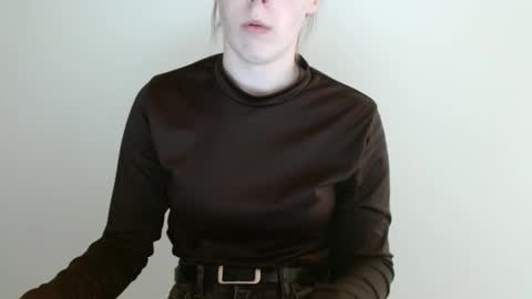 Vivian online show from 04.23.26