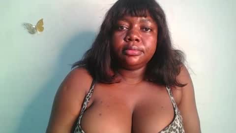 Snapshot of lovecumsluttie chatting on 01.15.26 mila online show from 01.15.26