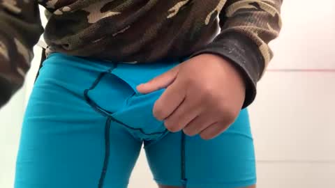 Snapshot of lovefeetonmyface29 chatting on 01.19.25 lovefeetonmyface29 online show from 01.19.25