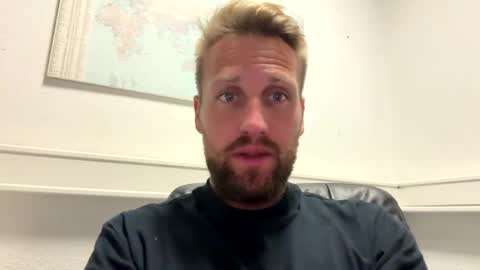 Snapshot of lovefuesse chatting on 09.18.25 lovefuesse online show from 09.18.25