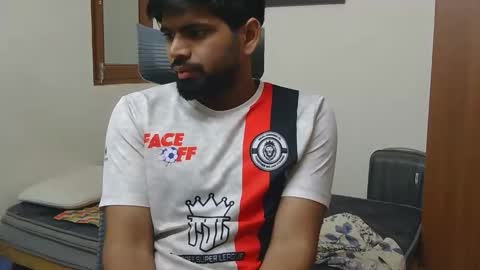 Snapshot of lovehairyindian chatting on 11.27.25 Indian hairy online show from 11.27.25