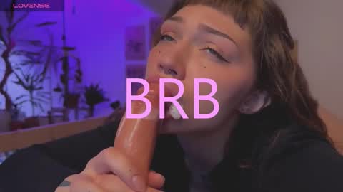 Snapshot of lovelorn_ chatting on 09.20.25 Elsa online show from 09.20.25