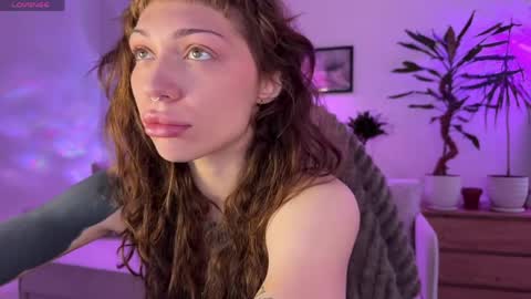 Elsa online show from 04.05.26