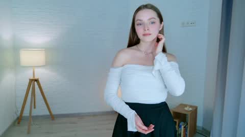 lovely__rachel online show from 04.22.26