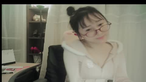 Snapshot of lovely_dana chatting on 03.09.26 DANA KIM online show from 03.09.26