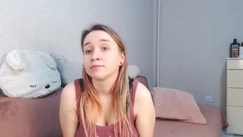 Lovely Hayley online show from 02.07.26