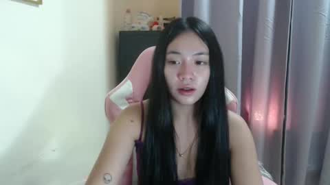 lovely_leah23 online show from 10.11.25