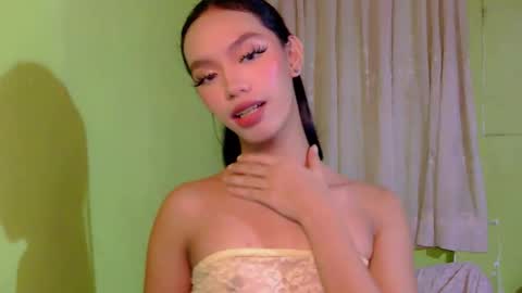 Snapshot of lovely_nephi_intown chatting on 03.04.26 lovely_nephi_intown online show from 03.04.26