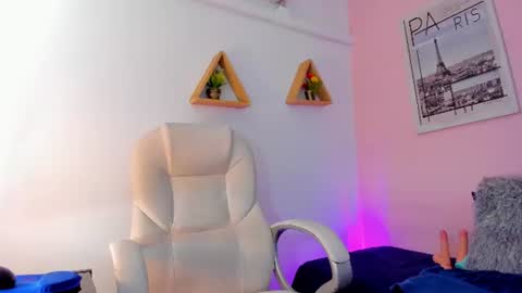 Olivia online show from 07.18.26