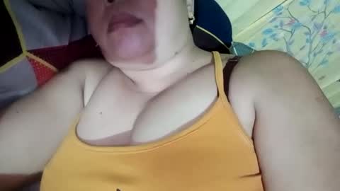 lovely_orchid online show from 01.27.25