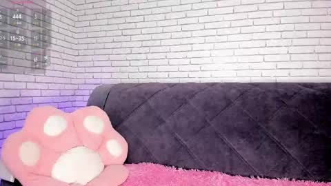 Snapshot of lovely_poppy chatting on 05.02.26 Lolly online show from 05.02.26