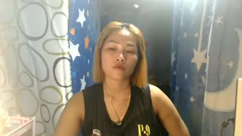 Snapshot of lovely_singlemom chatting on 06.18.26 ask me dear online show from 06.18.26