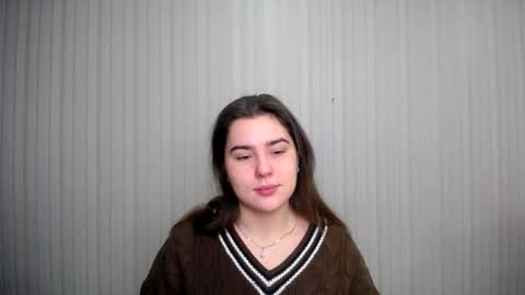 Snapshot of lovelyangel_xx chatting on 12.13.24 lovelyangel_xx online show from 12.13.24