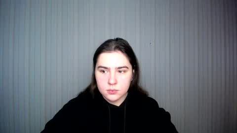 Snapshot of lovelyangel_xx chatting on 12.17.24 lovelyangel_xx online show from 12.17.24