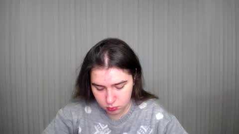 Snapshot of lovelyangel_xx chatting on 12.21.24 lovelyangel_xx online show from 12.21.24