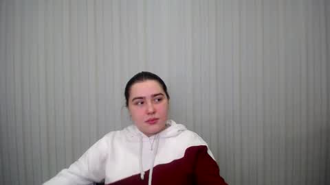 Snapshot of lovelyangel_xx chatting on 12.24.24 lovelyangel_xx online show from 12.24.24