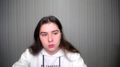 Snapshot of lovelyangel_xx chatting on 12.25.24 lovelyangel_xx online show from 12.25.24
