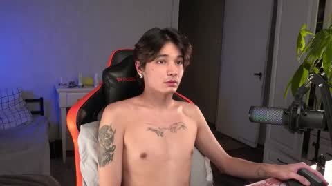 Snapshot of lovelydany3 chatting on 11.22.25 lovelydany3 online show from 11.22.25