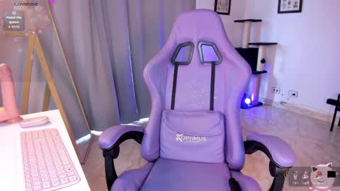   online show from 04.17.26