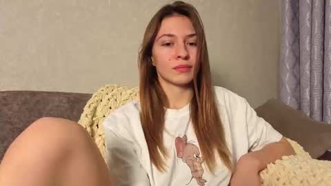 Kate only online show from 12.04.25