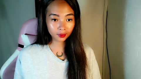 Snapshot of lovelykayleexx chatting on 07.08.26 ara online show from 07.08.26