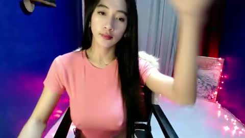 lovelypetite143 online show from 04.16.26