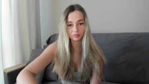 Snapshot of lovelyrose135 chatting on 05.23.26 Lovely Rose online show from 05.23.26